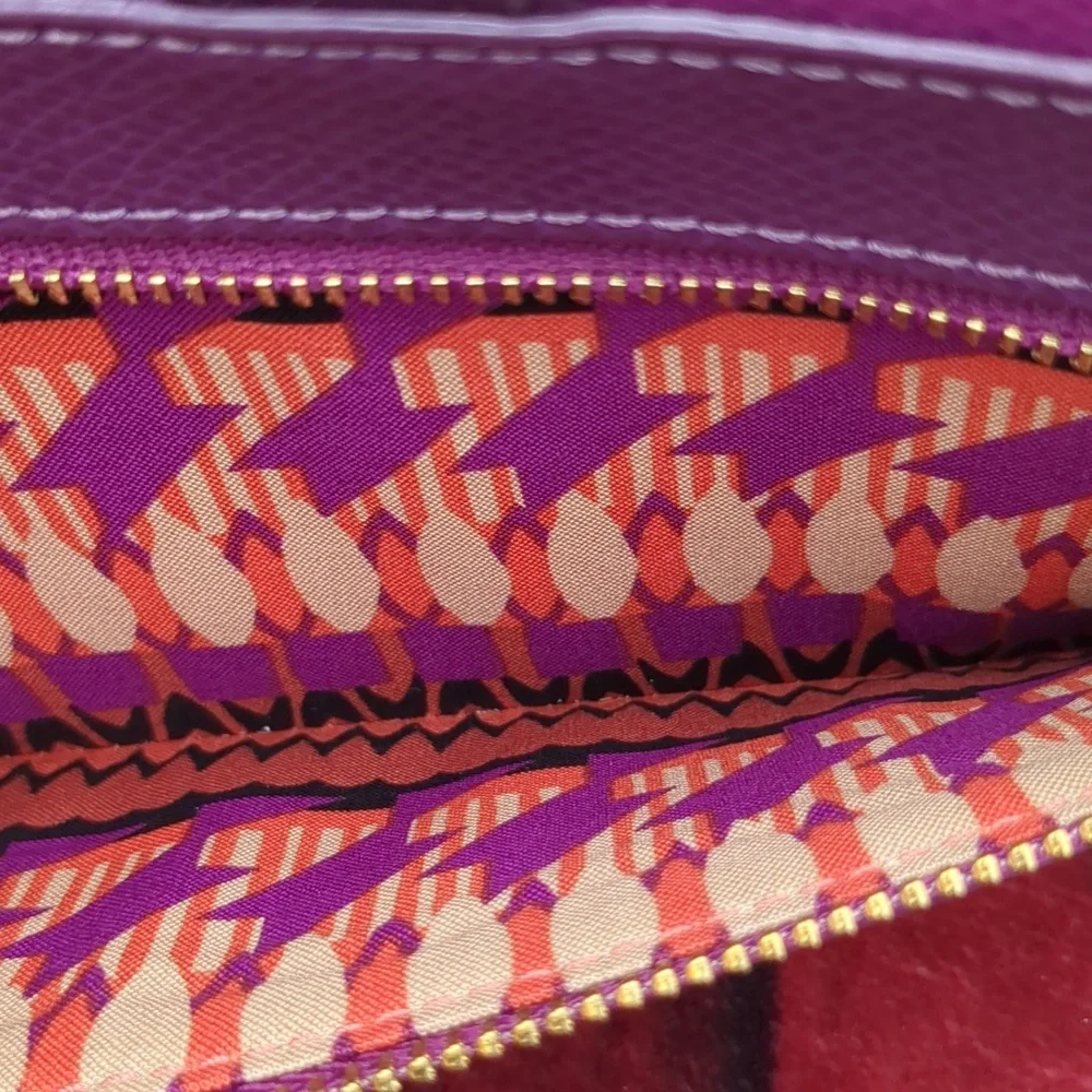 Vera Bradley Slim Traveler Organizer Wallet - Picture 4 of 12